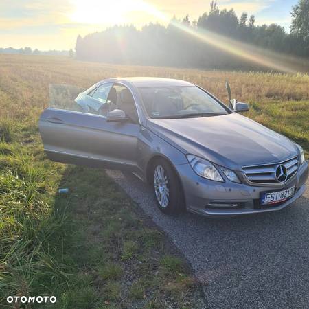 Mercedes-Benz Klasa E 250 CGI BlueEffICIENCY - 3