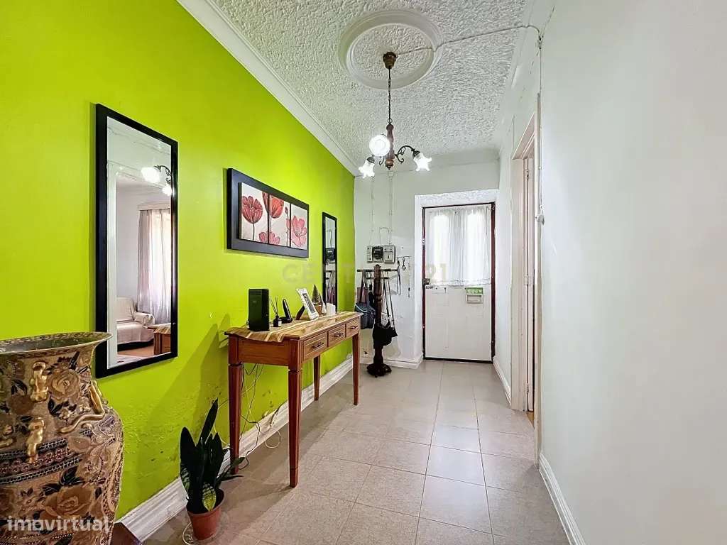 Moradia Tradicional no Centro da Ribeira Grande – A poucos passos da C - Grande imagem: 3/28