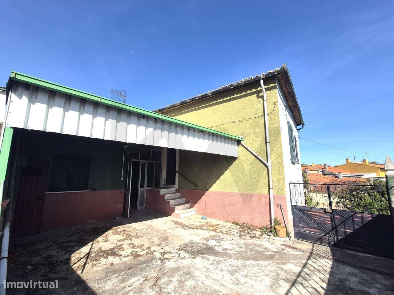 Moradia Tradicional T3 com 201 m2 em lote de 361 m2 - Grande imagem: 5/27