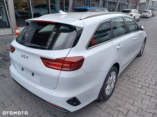 Kia Ceed 1.5 T-GDI M DCT - 4