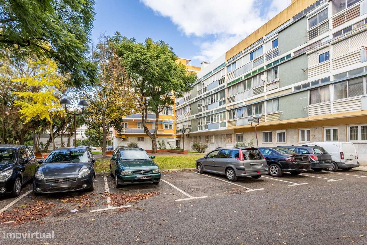 Apartamento T1  com 57m2, remodelado -  Portas de Benfica - Grande imagem: 4/31