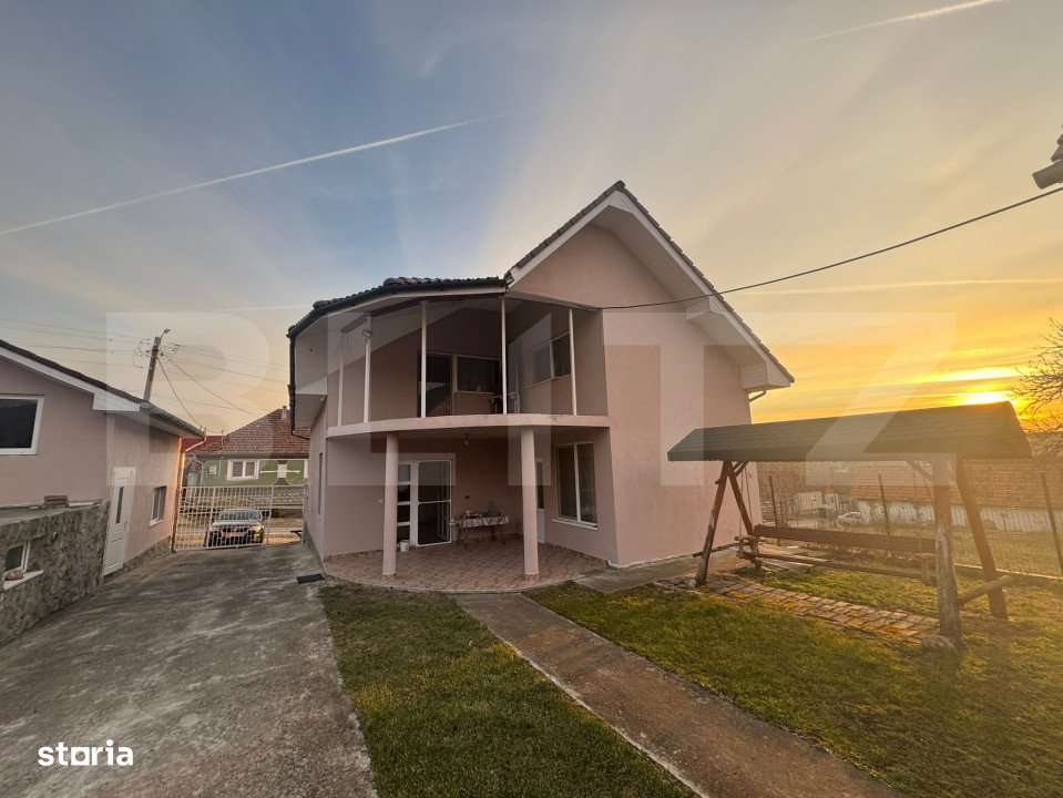 Casa de vanzare, cu 6 camere, 200 mp, zona Hotar - Imagine principală: 2/13