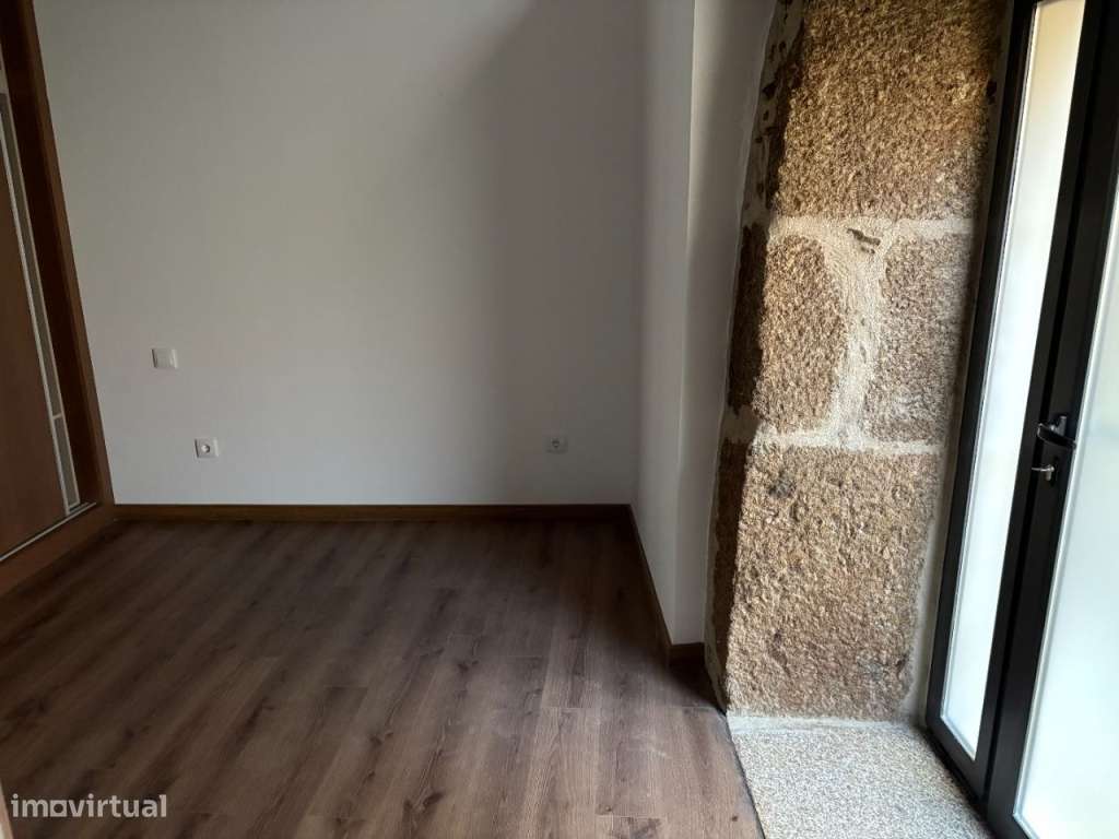 Apartamento T1 novo-10