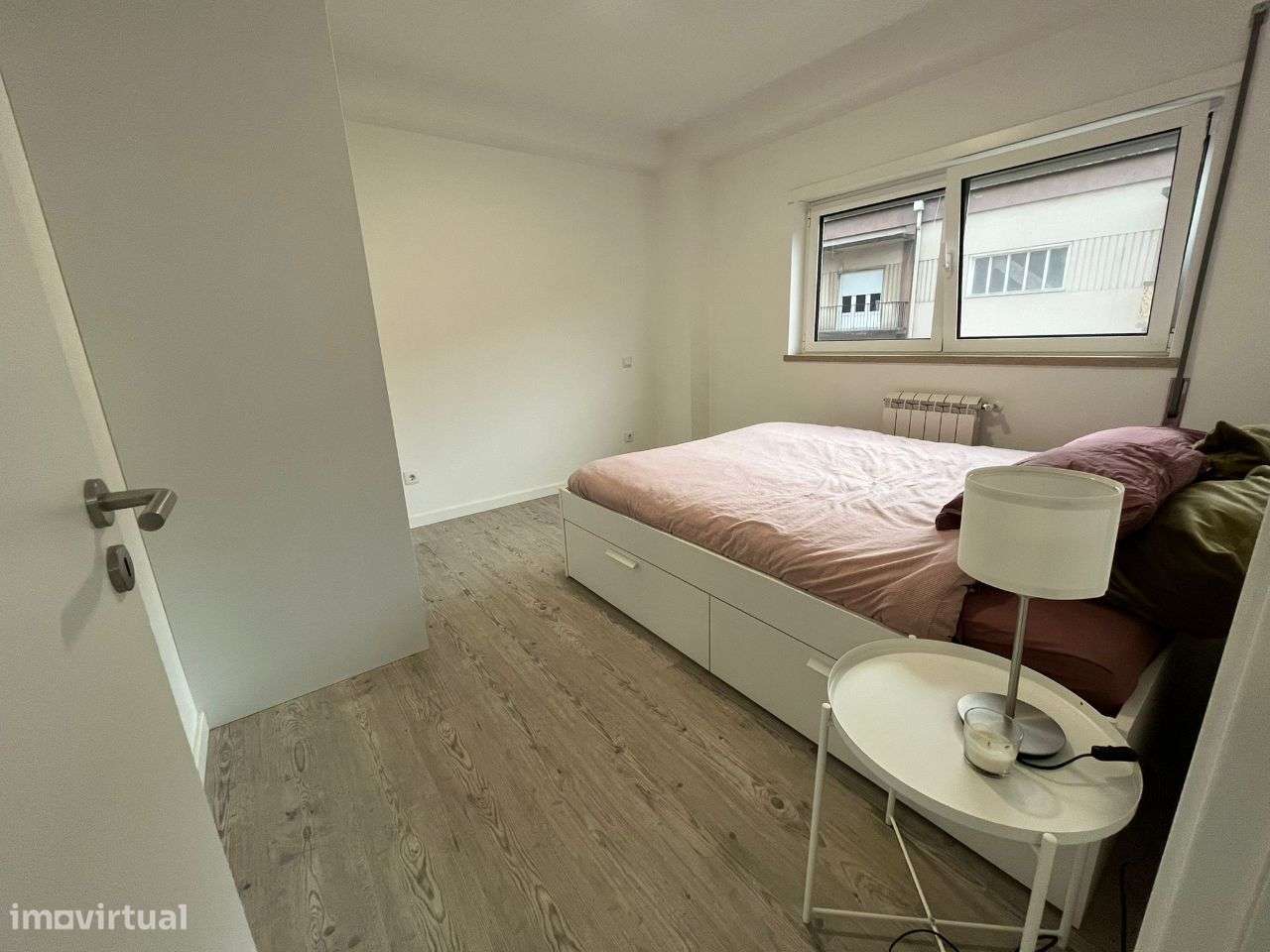 T1-Mobilado-Centro de Leiria seminovo (R de Tomar-junto aos bombeiros) - Grande imagem: 5/8