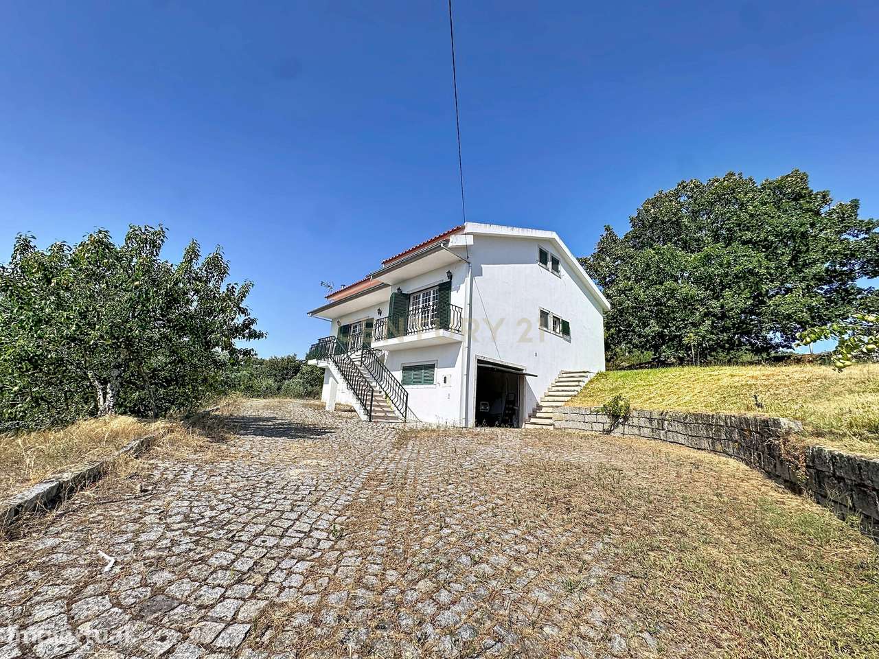 Moradia Térrea com Vista Panorâmica e 4.500 m² de Terreno | Vila Cova,-37