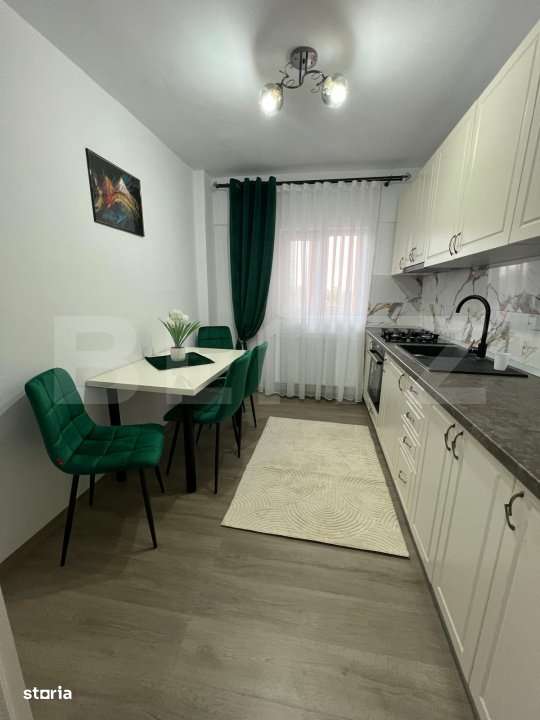 Apartament de vanzare, cu 2 camere, 59 mp, zona Strand - Imagine principală: 5/10