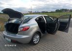 Mazda 3 2.0 Exclusive + - 11