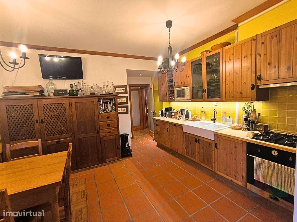 Apartamento T4 - Elegância Contemporânea no Coração de Tomar - Grande imagem: 2/15