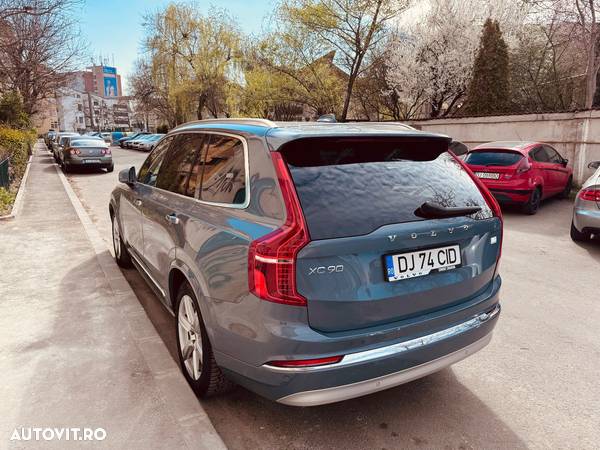 Volvo XC 90 Recharge T8 AWD Core - 1