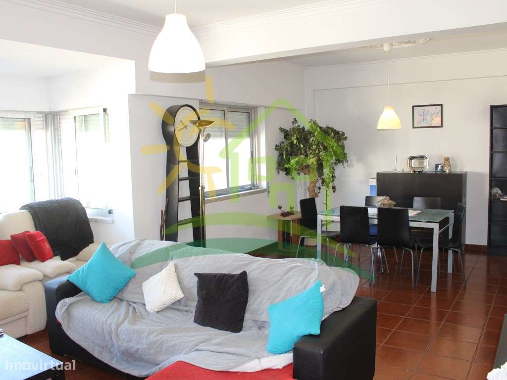 Apartamento T3+2 em Olival Basto - Oportunidade Única com Sótão-47