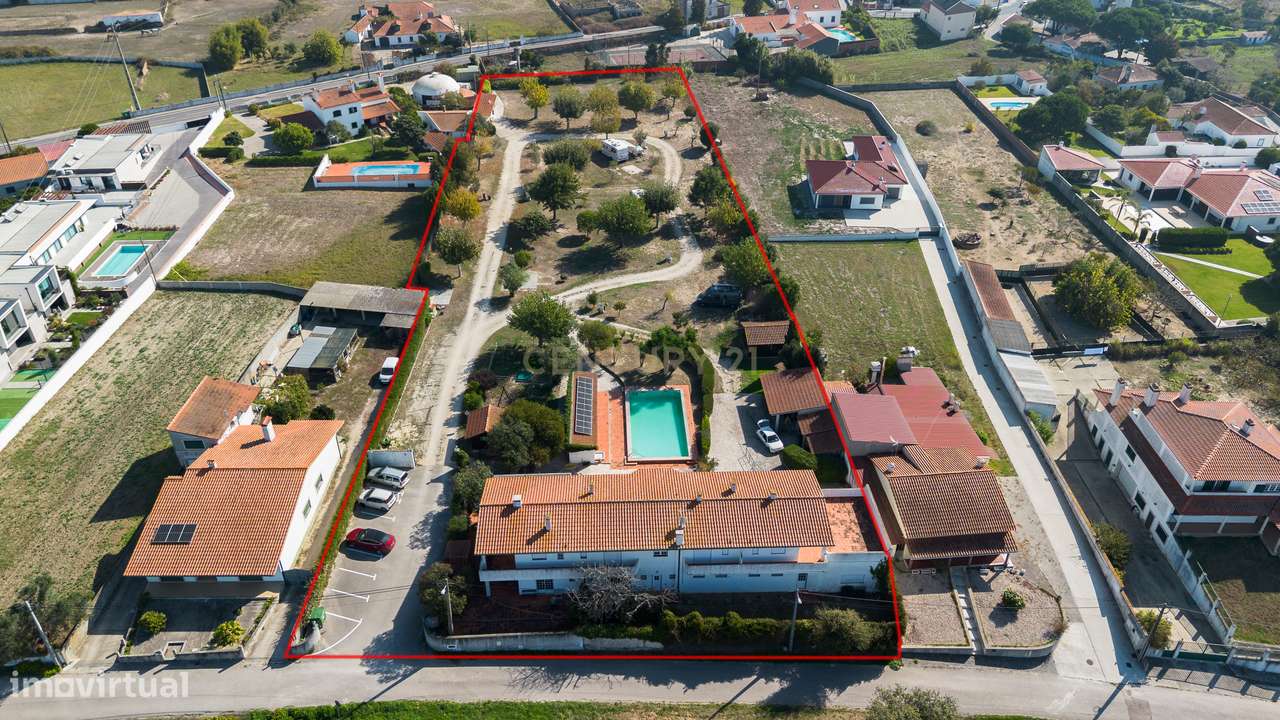 Oportunidade de investimento: edifício habitacional + piscina + terren - Grande imagem: 4/41