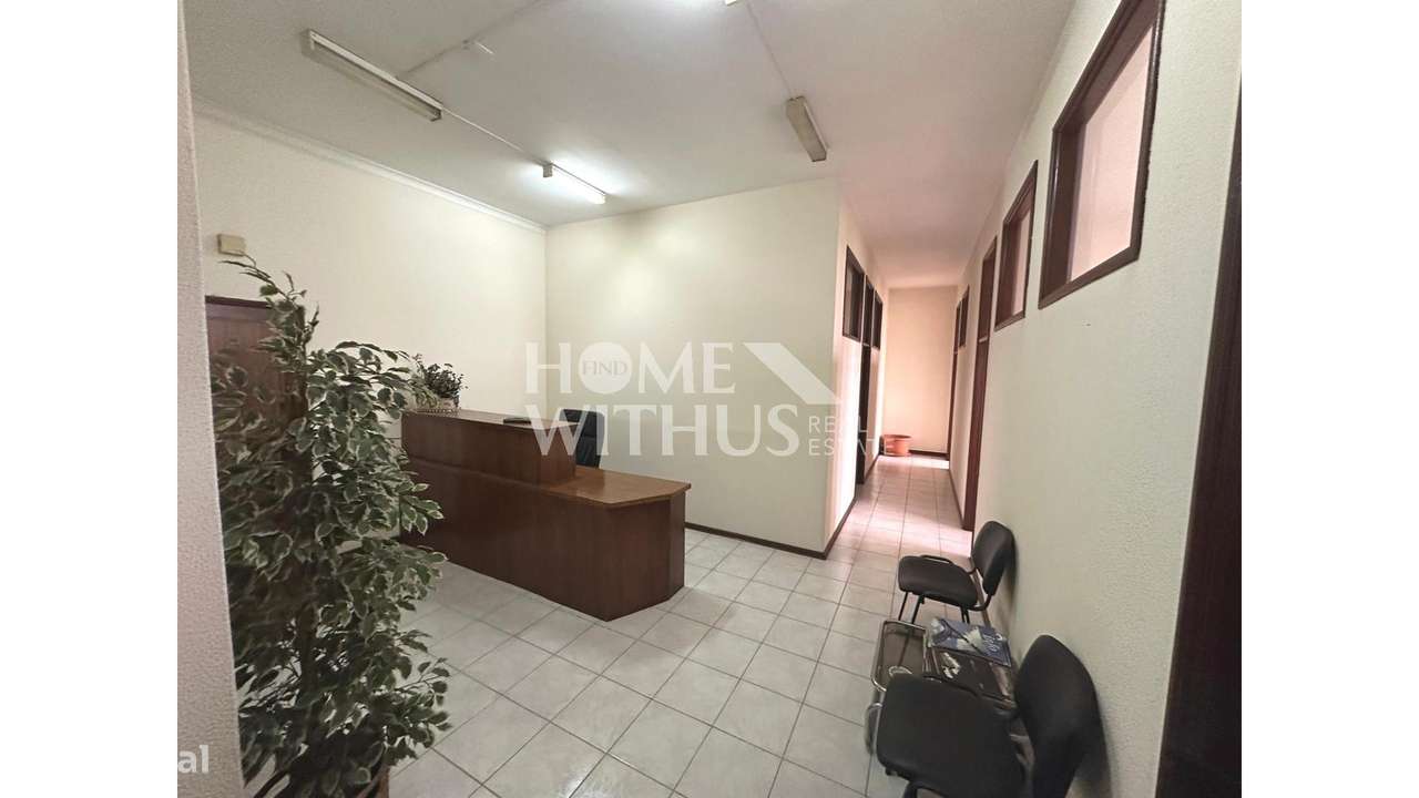 ESCRITÓRIO CENTRO DE ERMESNDE - Grande imagem: 5/21