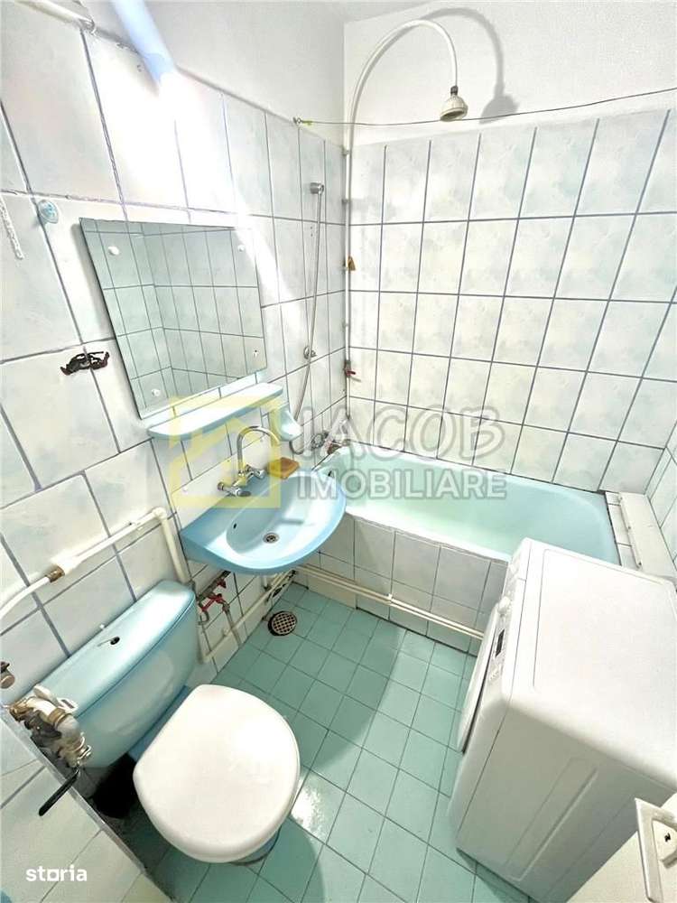 Garsoniera, str. Garii, Bacau-10