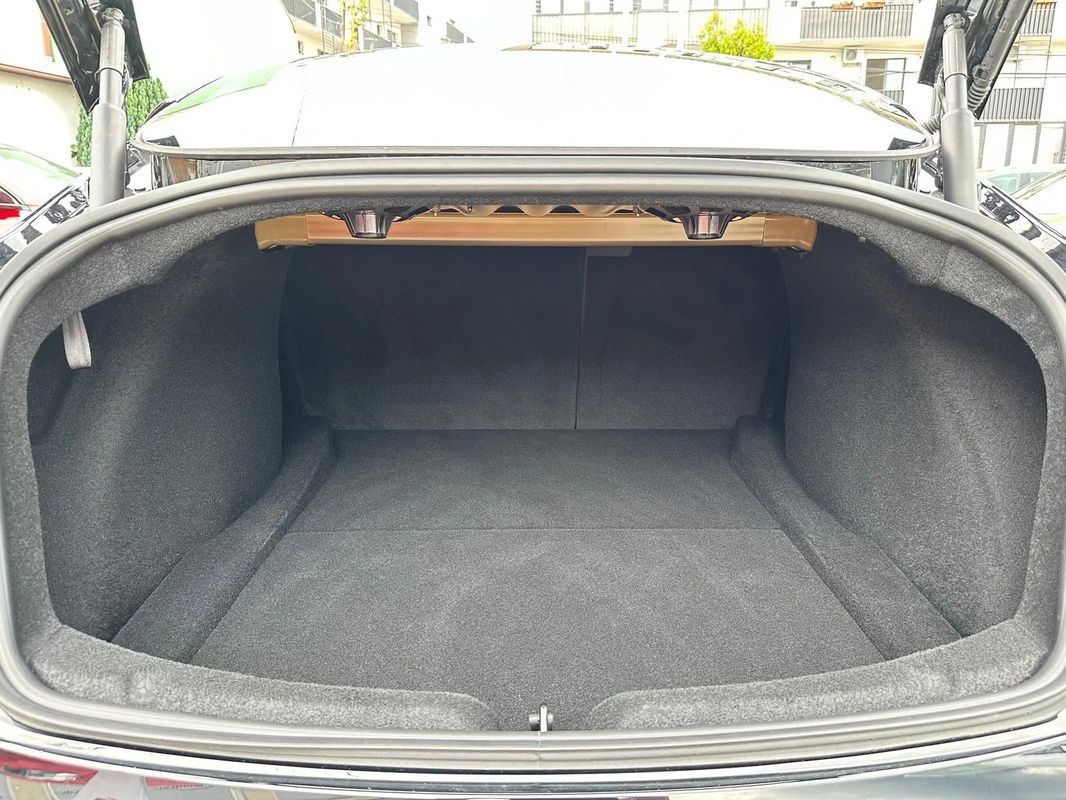 Tesla Model 3 Langstreckenbatterie Allradantrieb Dual Motor - 38