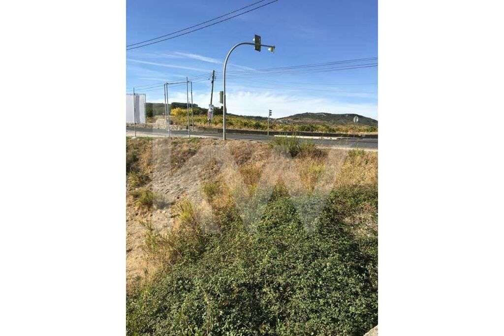 Terreno em Arruda dos Vinhos - Grande imagem: 5/6