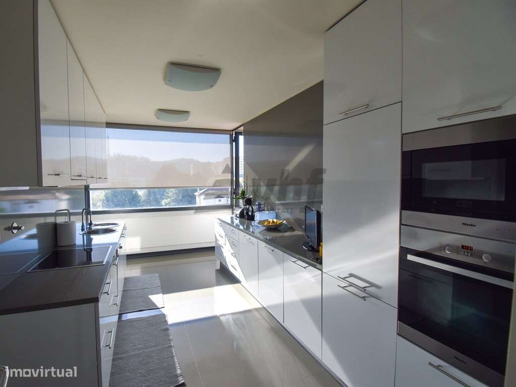 Apartamento T5 localizado no condomínio Jardim das Camélias - Gaia/...-27