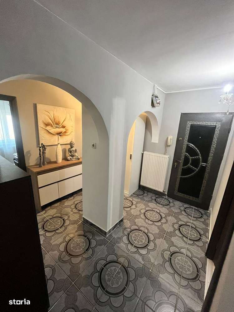Apartament 3 camere Zona Micro 16-8