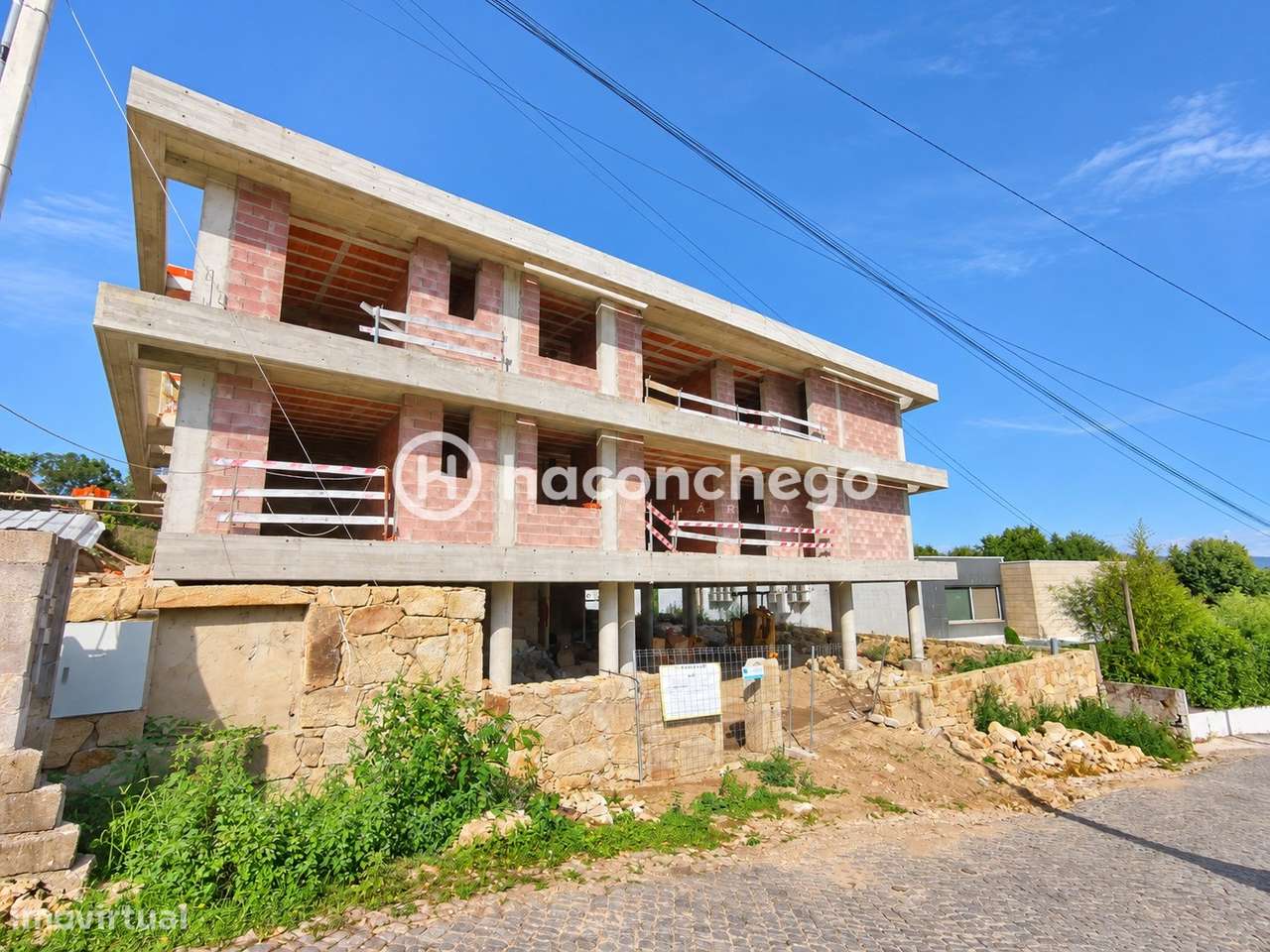 Apartamento T1+1 com garagem em Vila Frescainha São Pedro Barcelos-7