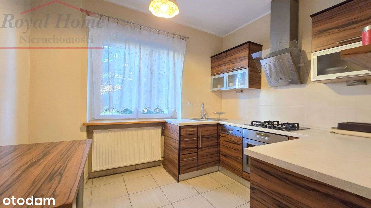 Przestronny, b. ładny, wolnostojący dom na Zaciszu-12