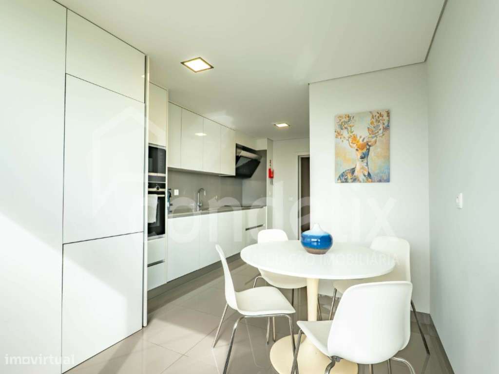 Apartamento T3 com vista rio, para venda no Freixo, Gondomar-12