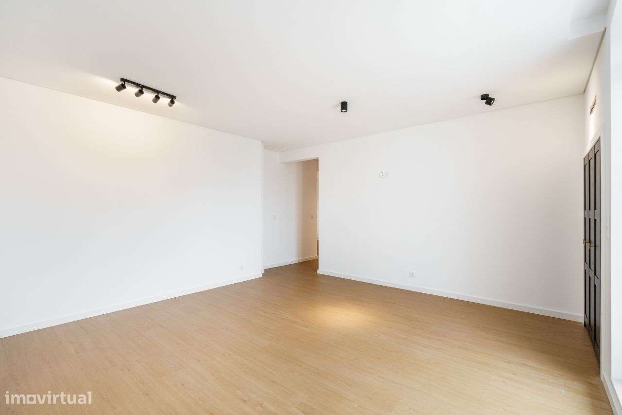 Moradia T5 Remodelada - Condomínio da Fonte Seca-42