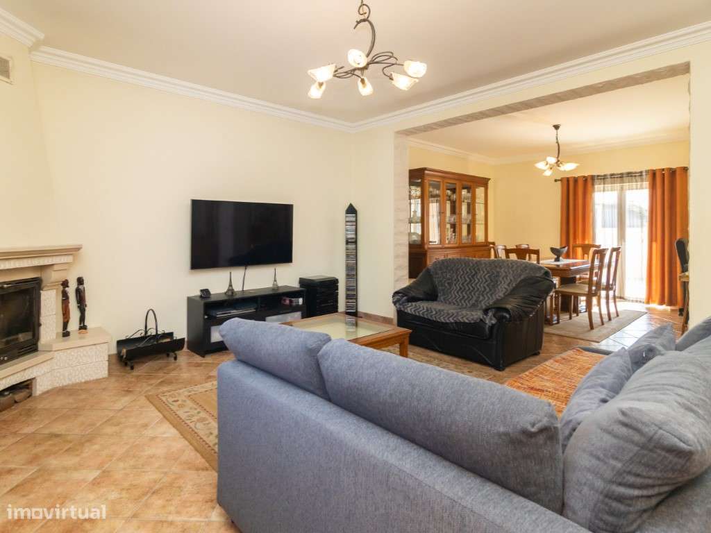 Moradia T4 de Prestígio com Áreas Amplas, Garagem para 2 Carros e C...-4