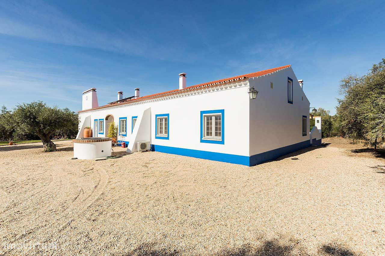 Quinta de charme T5 com piscina e 7 000 m² — vistas para o Castelo de-45