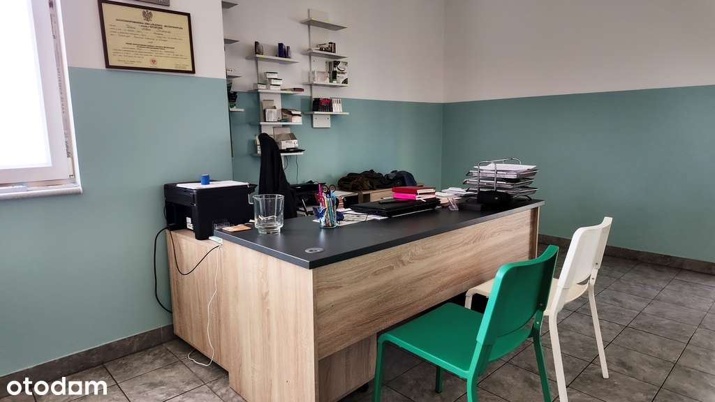 Wolnostojący budynek usługowy w atrakcyjnej lokali-4