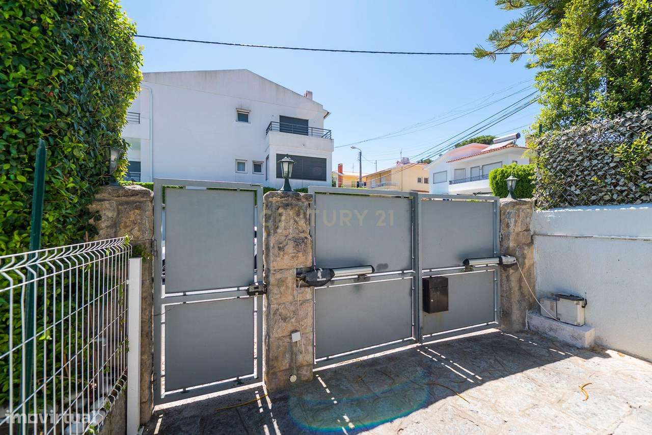 Moradia T4 com piscina-5