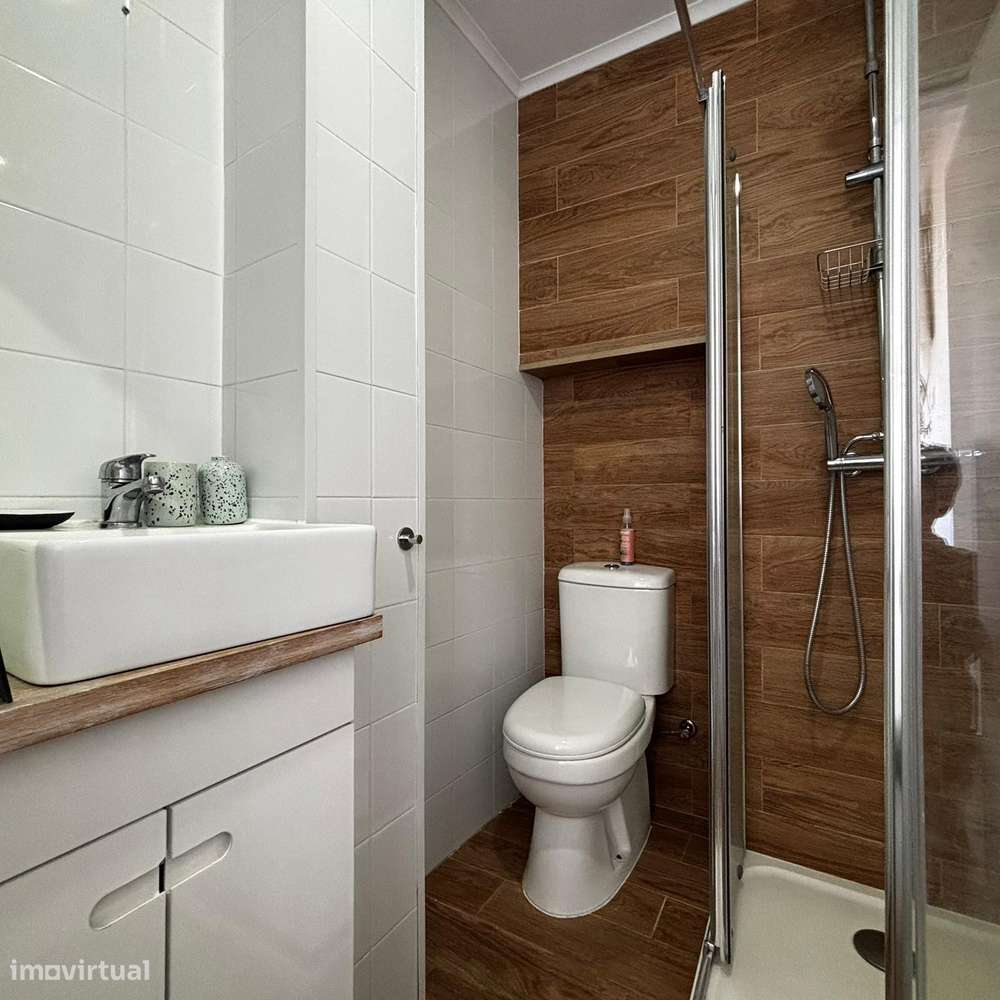 T2+1 Totalmente Remodelado em Edifício Recuperado!-7