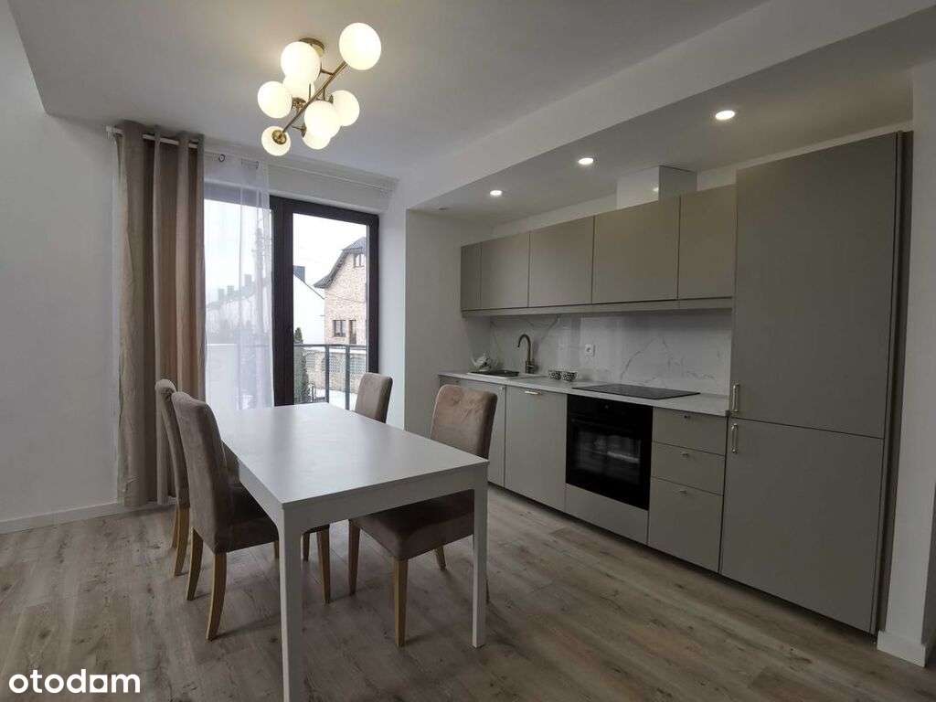 Apartament z antresolą/ 2 Tarasy/ Rumia-5