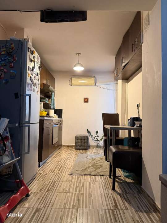 3 camere decomandat Crangasi | Stradal | Metrou 9 min | 72 mp-4