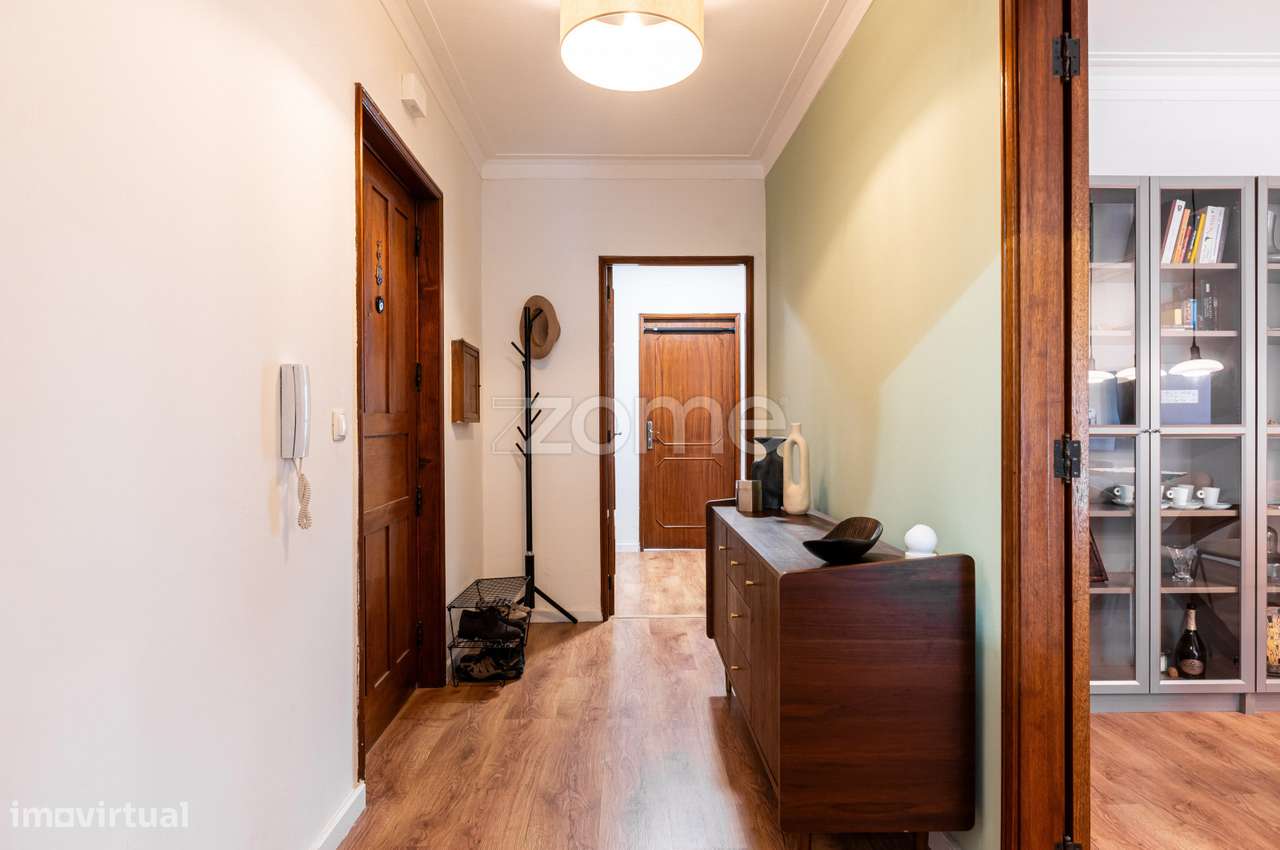 T2 Renovado com Garagem, Varanda e Marquise – Gondomar - Grande imagem: 3/21