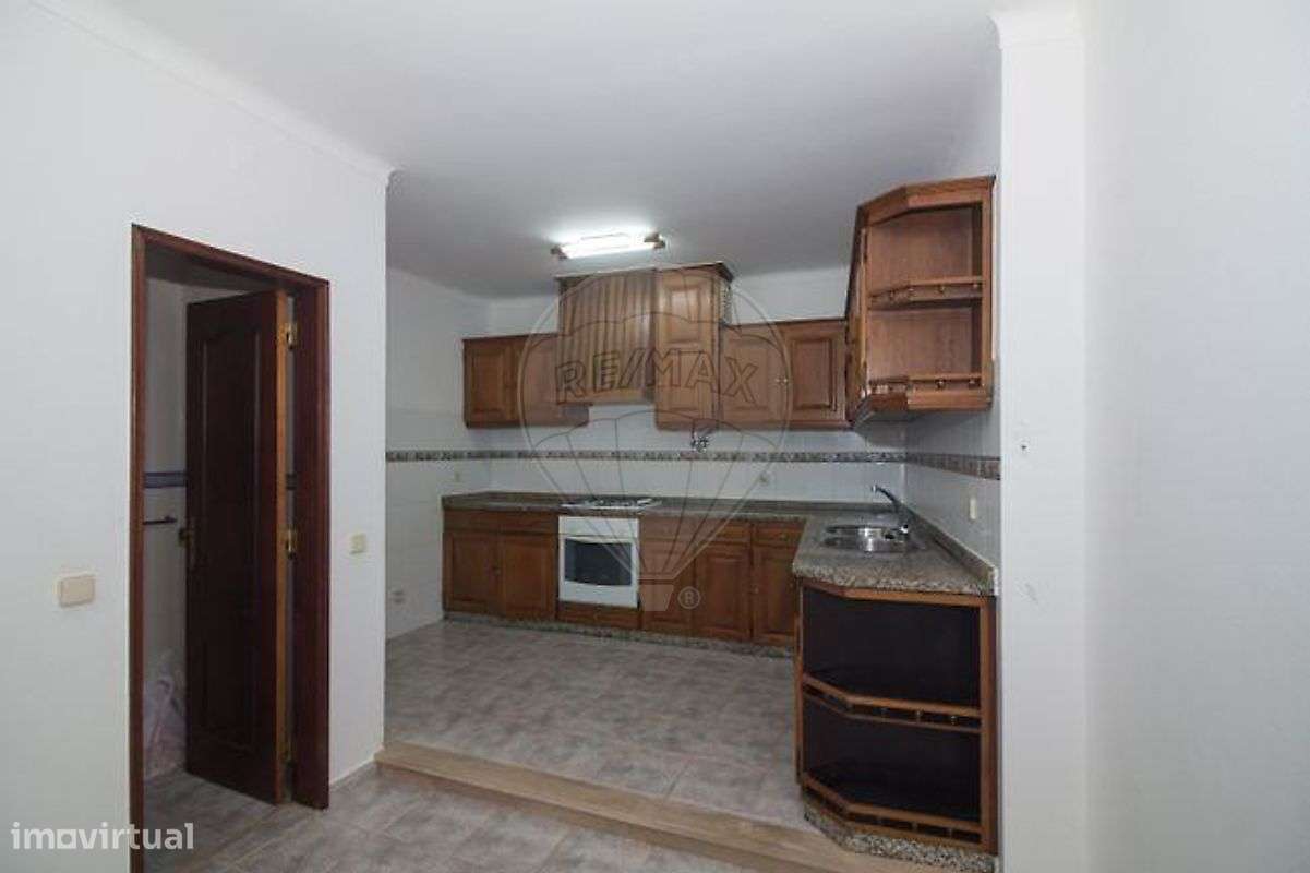 Moradia T2 para venda - Grande imagem: 3/9