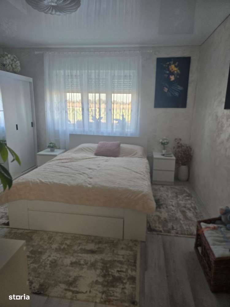 Casă în Cărășeu-8