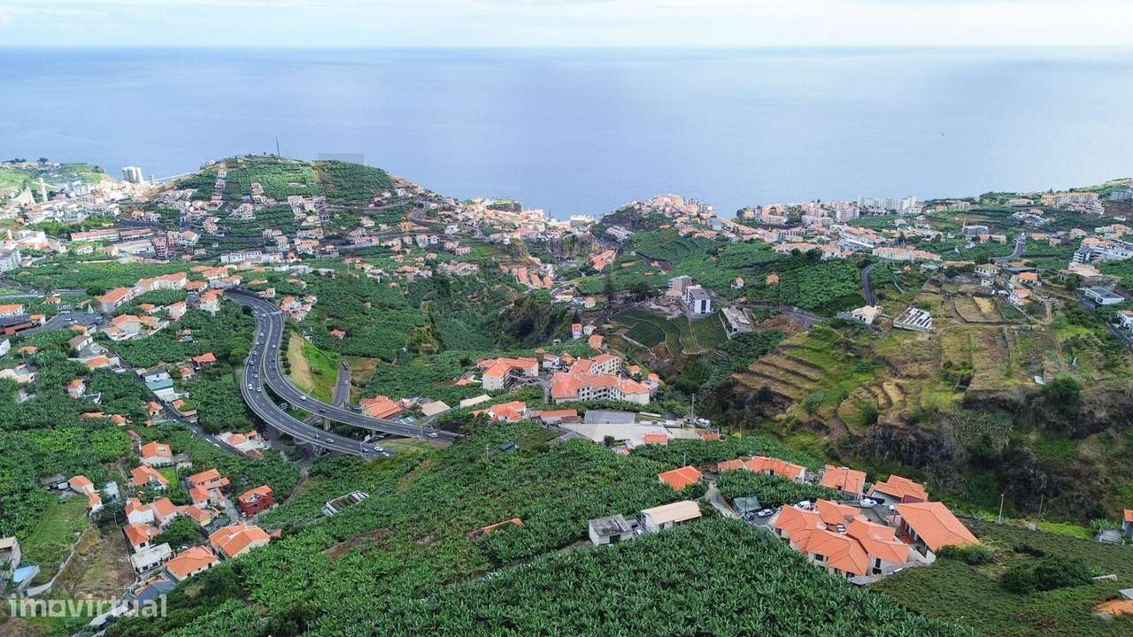 Terreno  com 3341 M2 em Câmara de Lobos - Grande imagem: 2/28