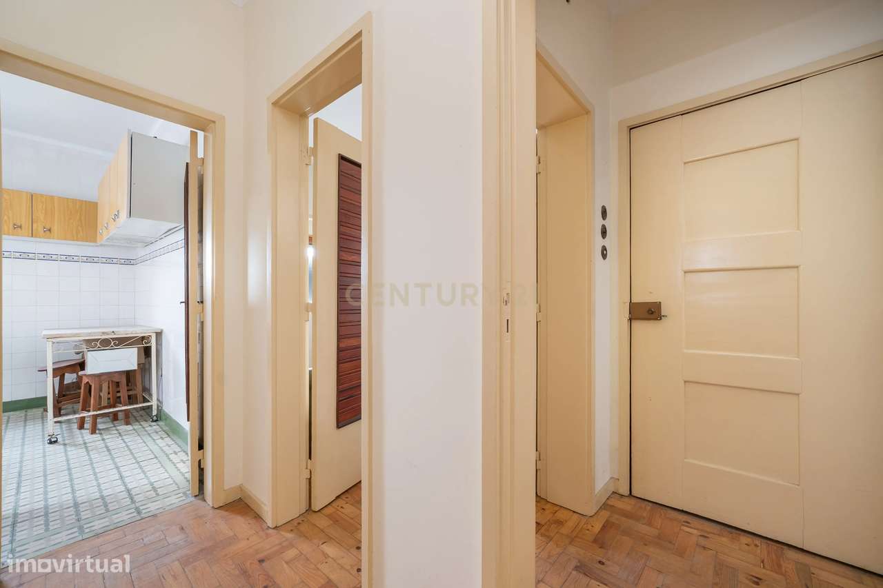 Venda | Apartamento T3+1 com garagem na Rua Verde Pinho em Coimbra-11