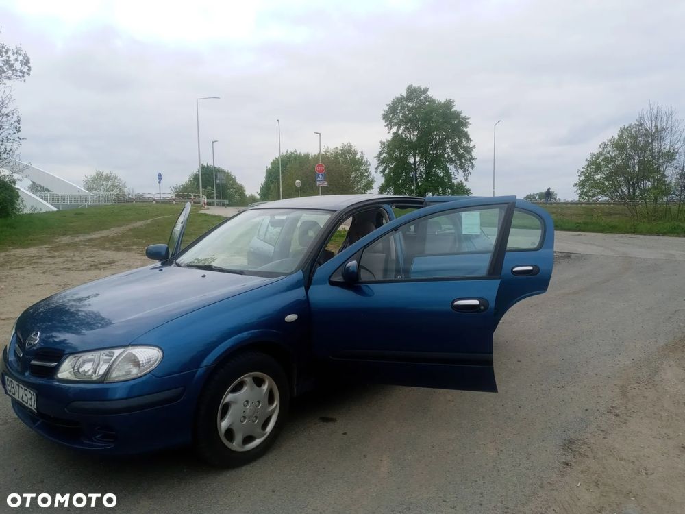 Nissan Almera