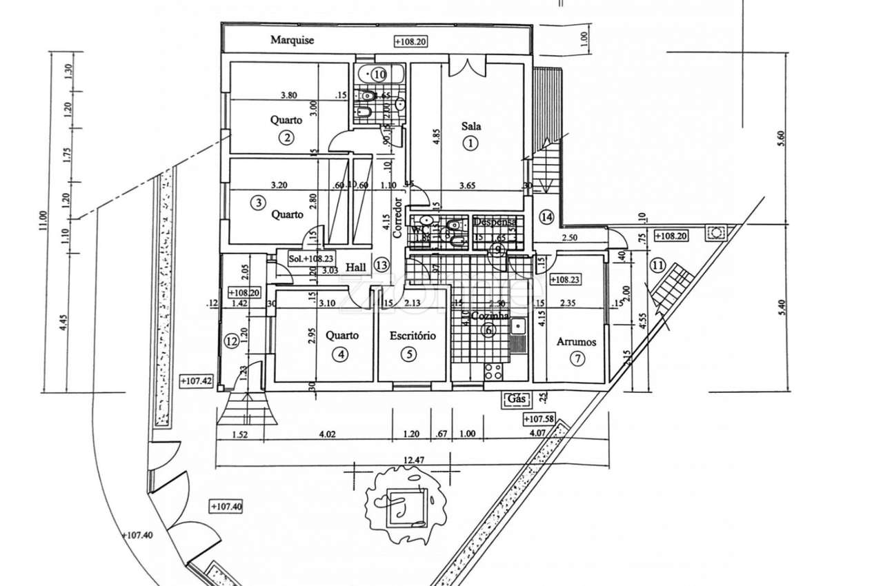 Moradia T4 c/ garagem e 435m2 de terreno - Famões-30