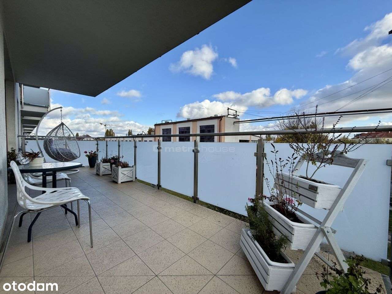 Słoneczne mieszkanie z bardzo dużym balkonem.-3