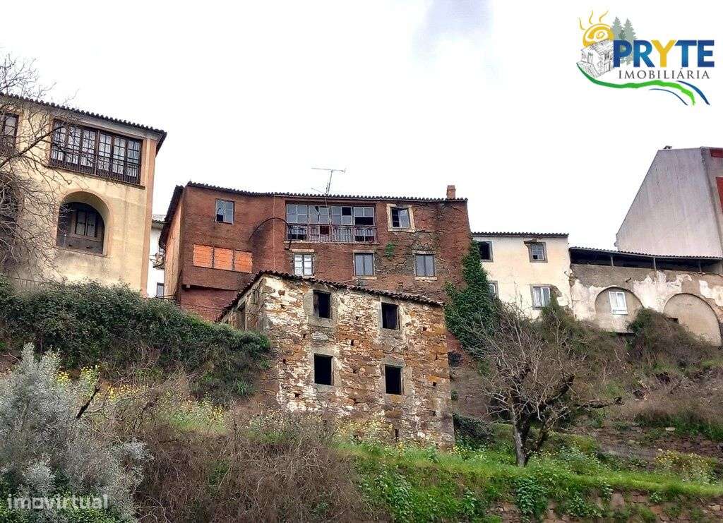 Moradia centenária no centro Histórico da Vila da Sertã - Grande imagem: 5/43