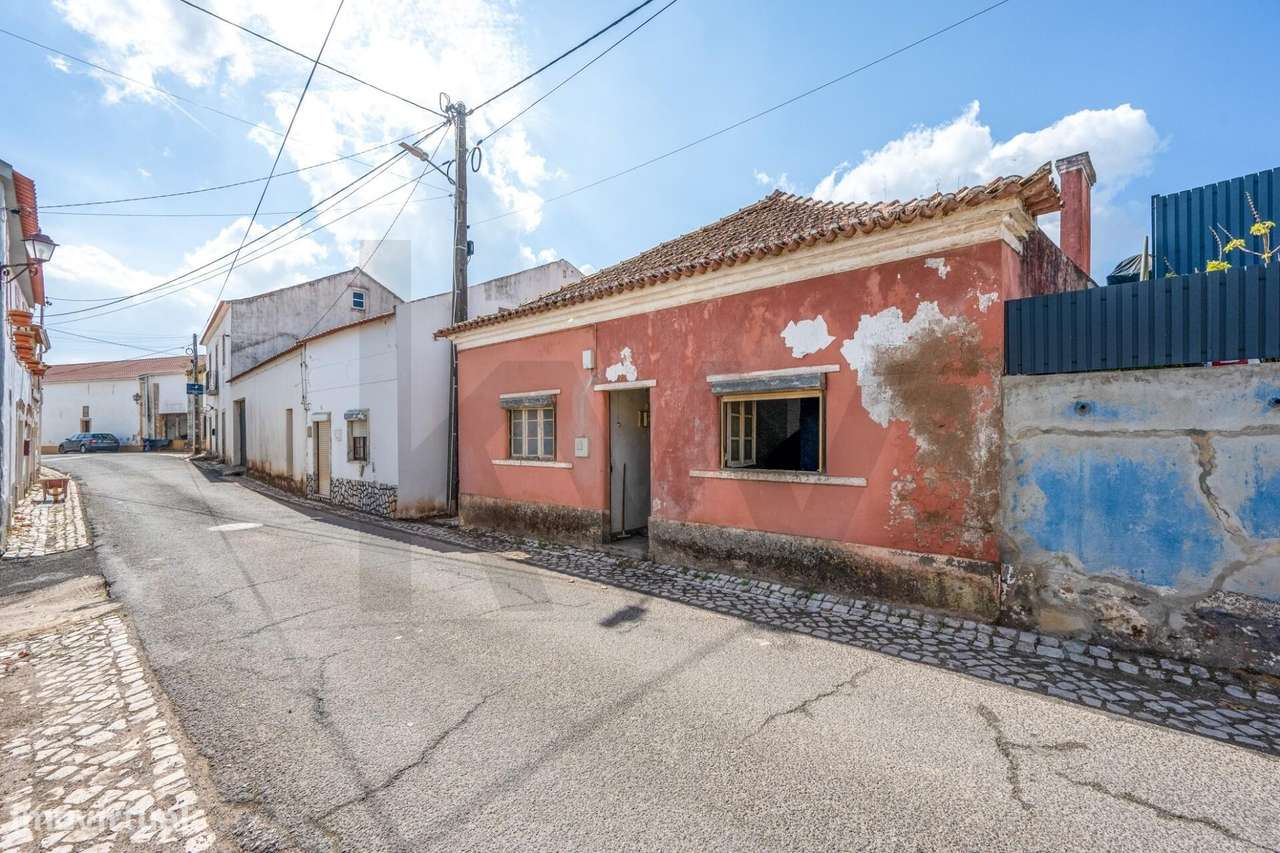 Moradia terrea de 4 assoalhadas no Cercal, Cadaval distrito de Lisboa-1