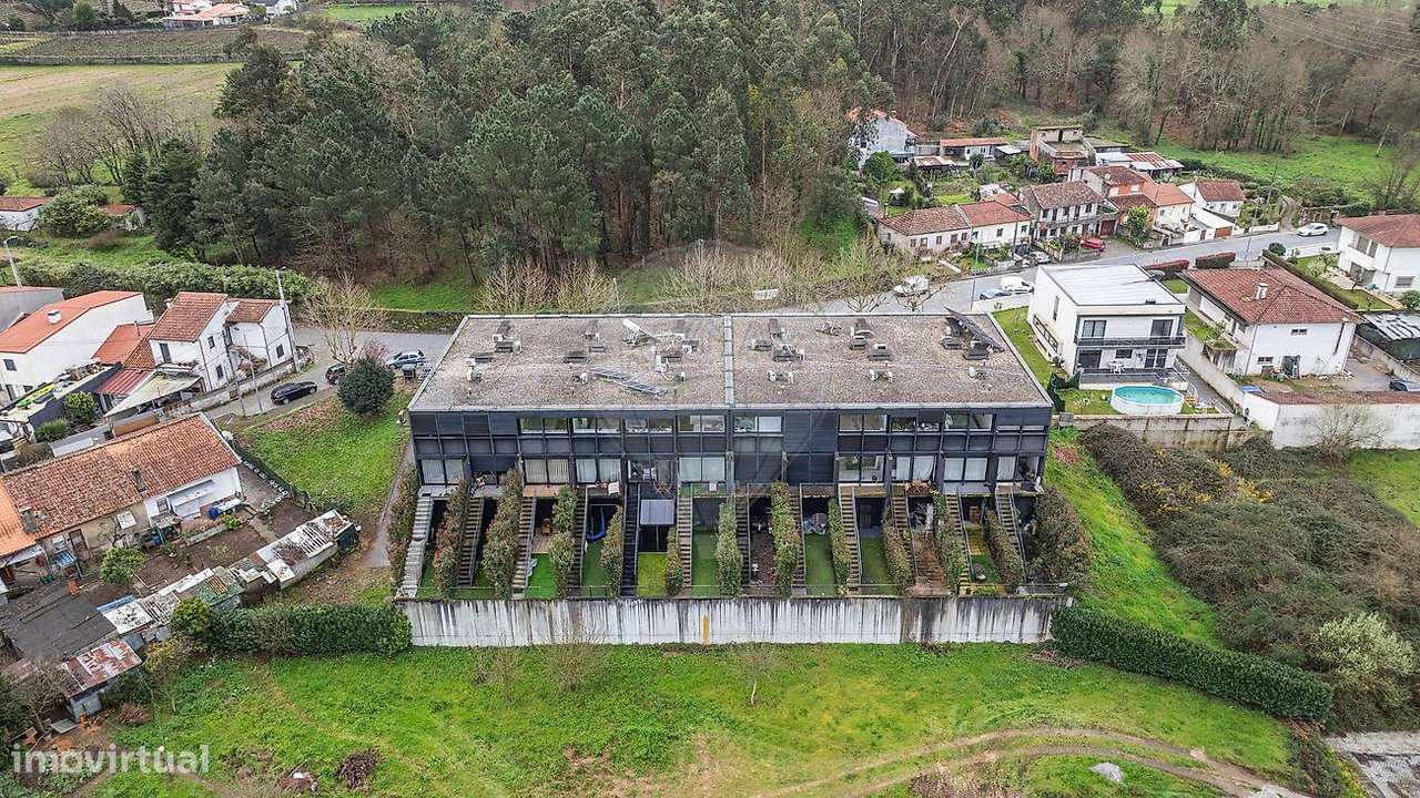 Moradia T2 para venda - Grande imagem: 2/25