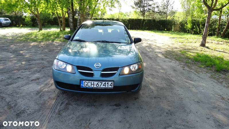 Nissan Almera - 9