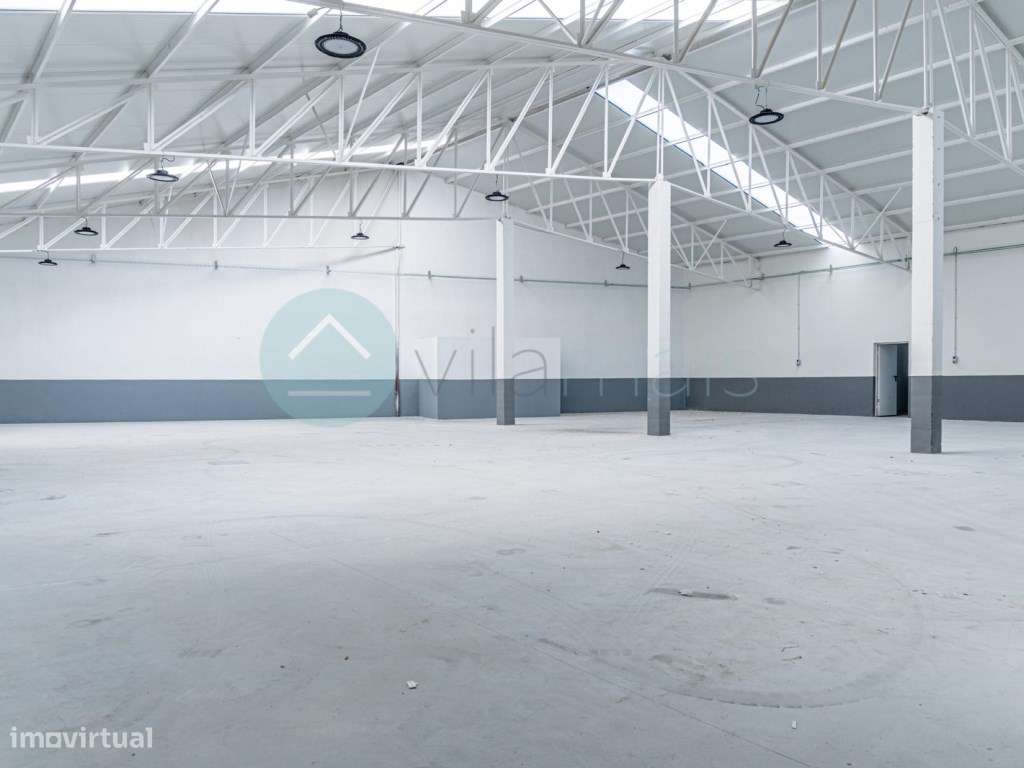 Armazém com 6 935m2 em Rebordosa-6