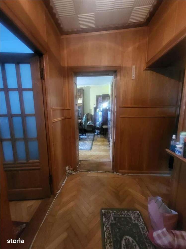 Apartament 3 Camere, Decomandat, zona Piata Moldovei-5