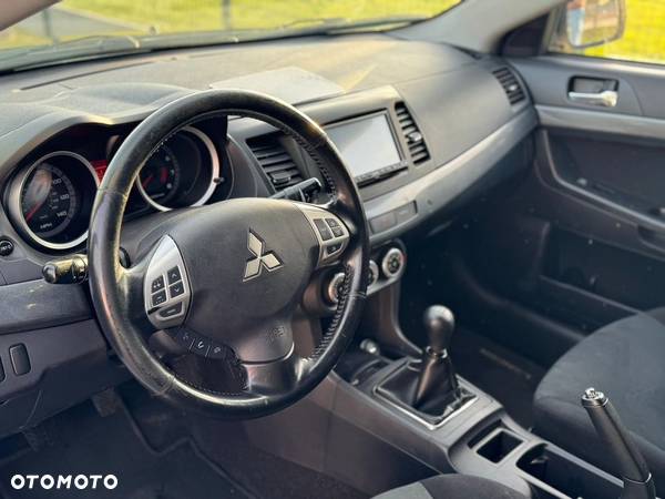 Mitsubishi Lancer 2.0 Sport - 14