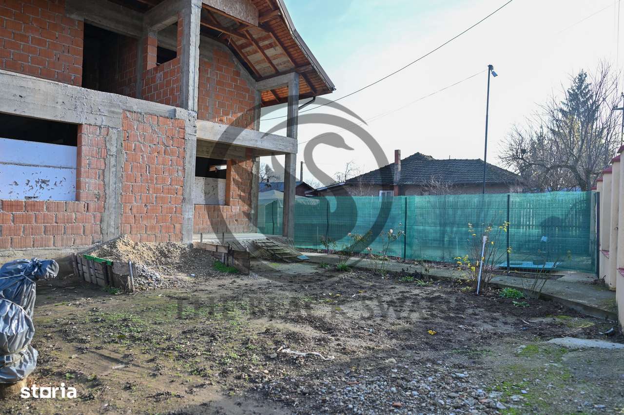 Casa la rosu de vanzare | Iordacheanu - Valea Cucului | Comision 0% - Imagine principală: 3/19