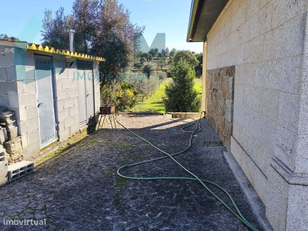 Herdade em Juncais - Fornos de Algodres, Guarda-18