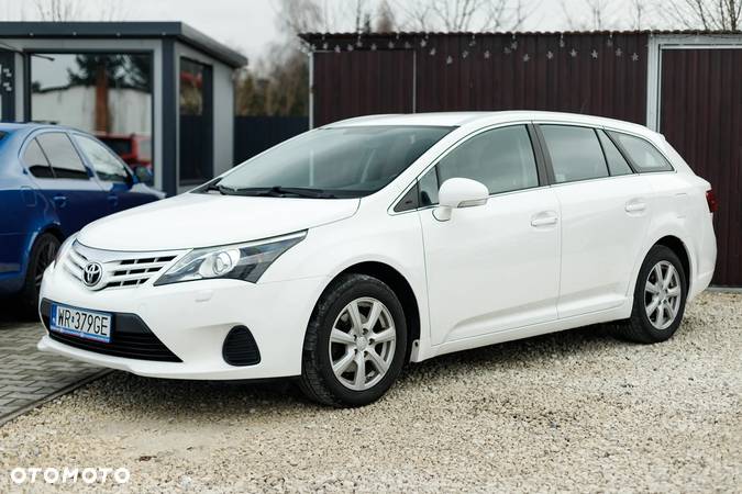 Toyota Avensis Combi 1.8 Life - 8